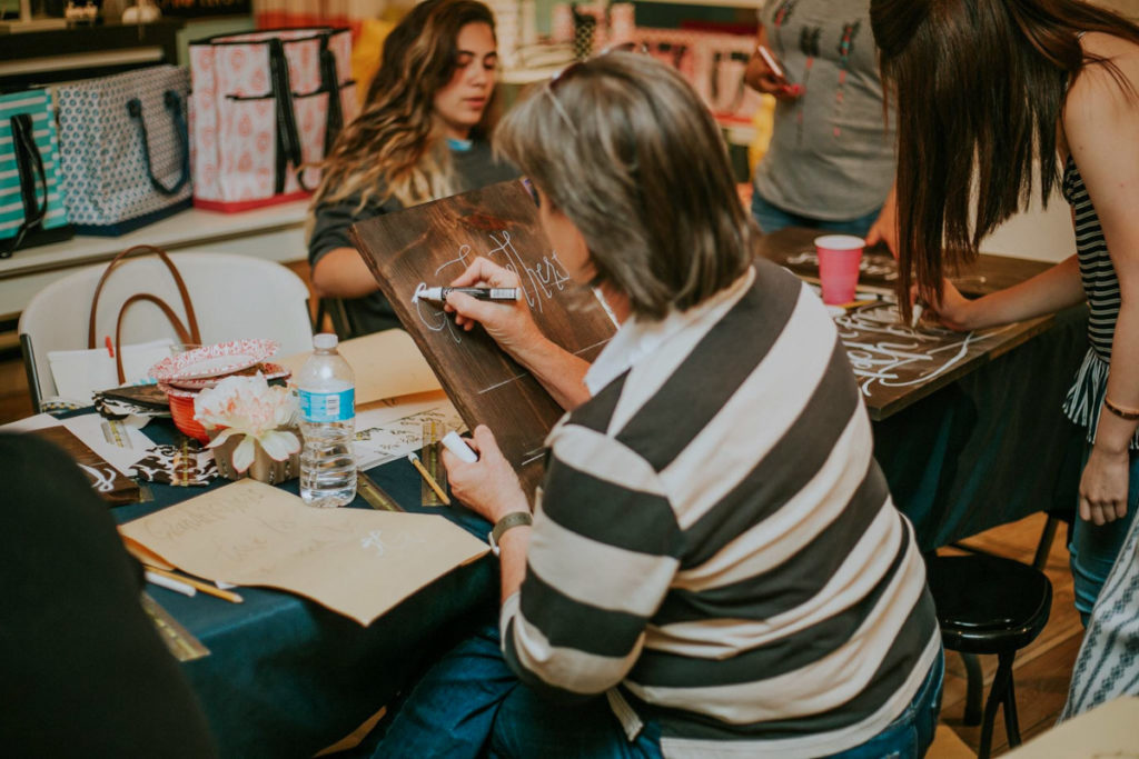 Hand Lettering Class by Nicole Lind at The Cozy Castle